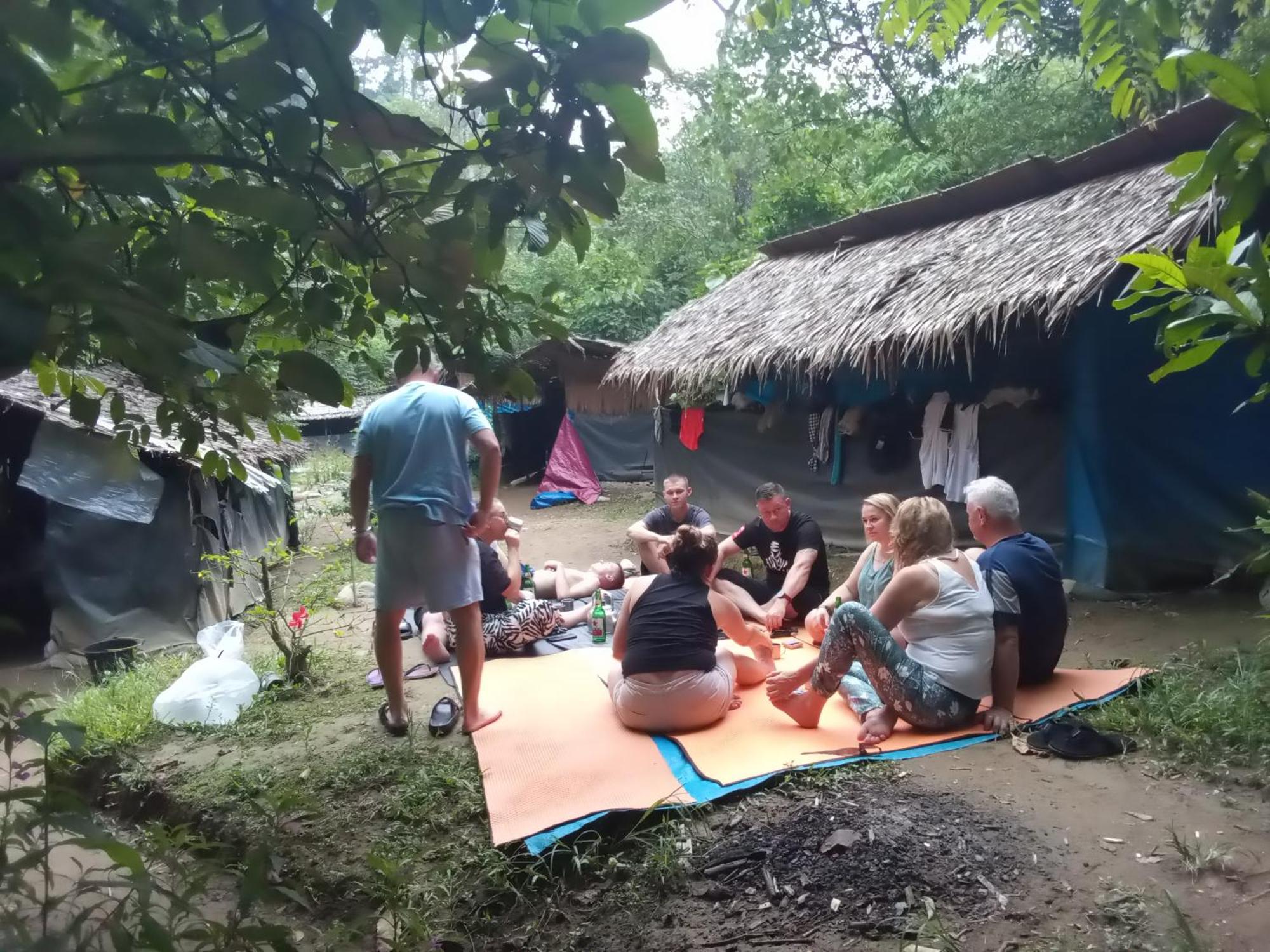 Jungle Treking & Jungle Tour If You Want To Stay Here,You Must Book Treking Only With Us Bukit Lawang Exterior photo